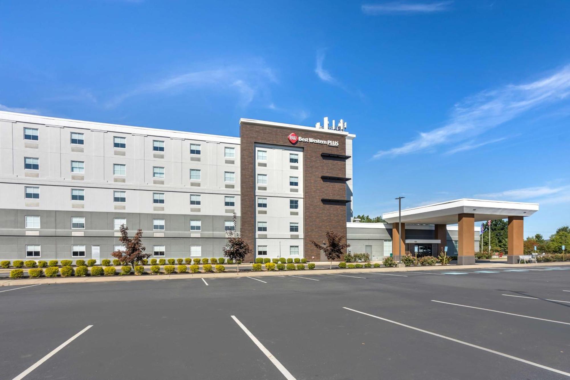 Best Western Plus Wilkes Barre-Scranton Airport Hotel Pittston Exterior foto